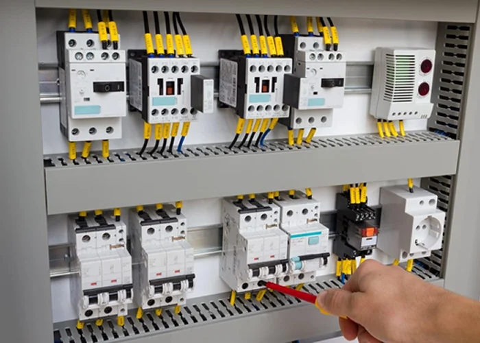 Consultoria em Instalações Elétricas Industriais: Precisão Técnica para Grandes Desafios
